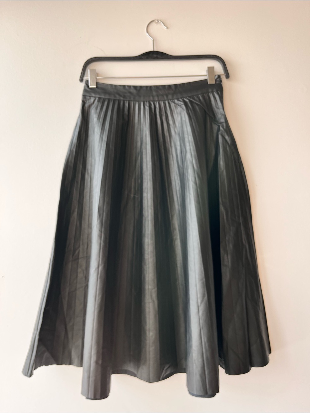 Maison Cinqcent Black Pleated Faux Leather Skirt XXS